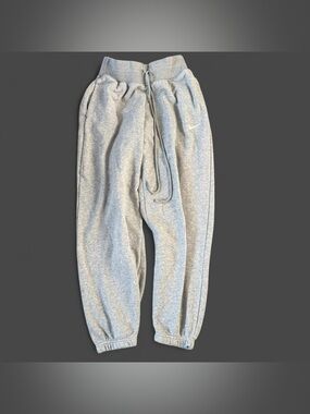 Nike grey sweatpants Women Size S #sweatpants #athleisure
